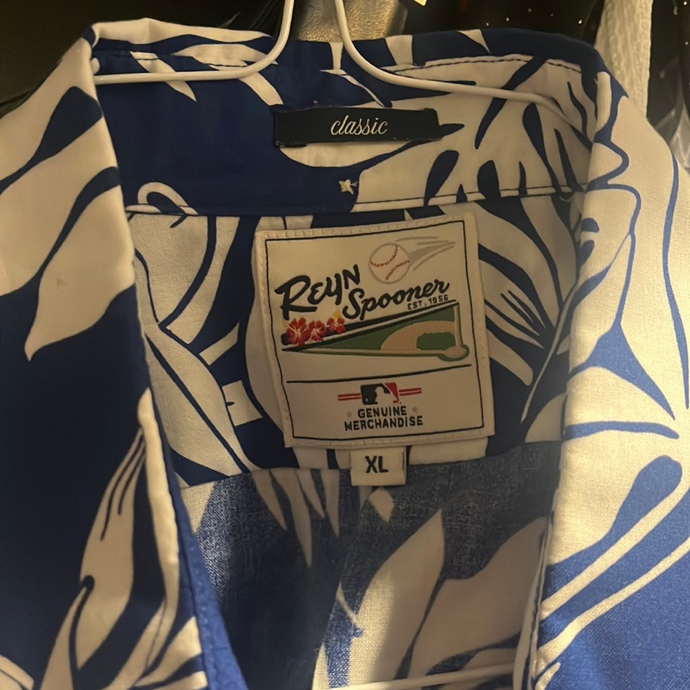 Beautiful Dodger shirt hardly worn